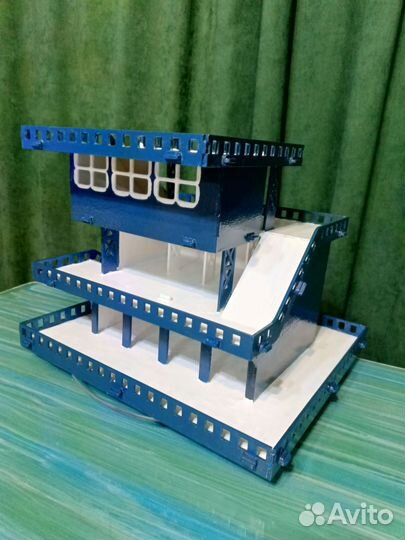 Детский игрушечный домик