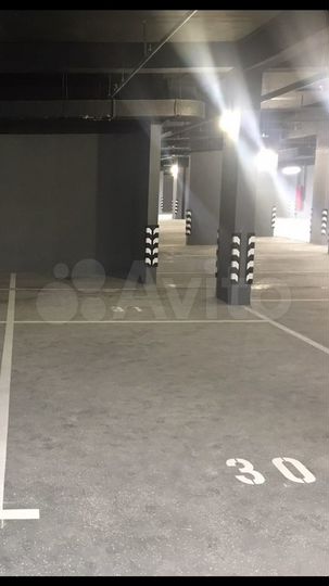 Машиноместо, 30 м²