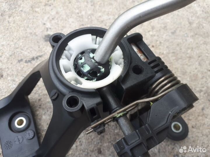 Кулиса МКПП Лада Веста