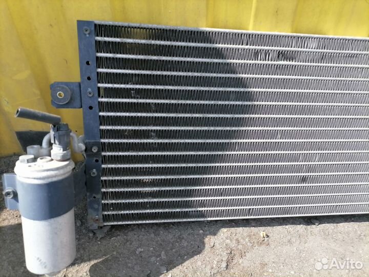 Радиатор кондиционера Nissan Primera P10