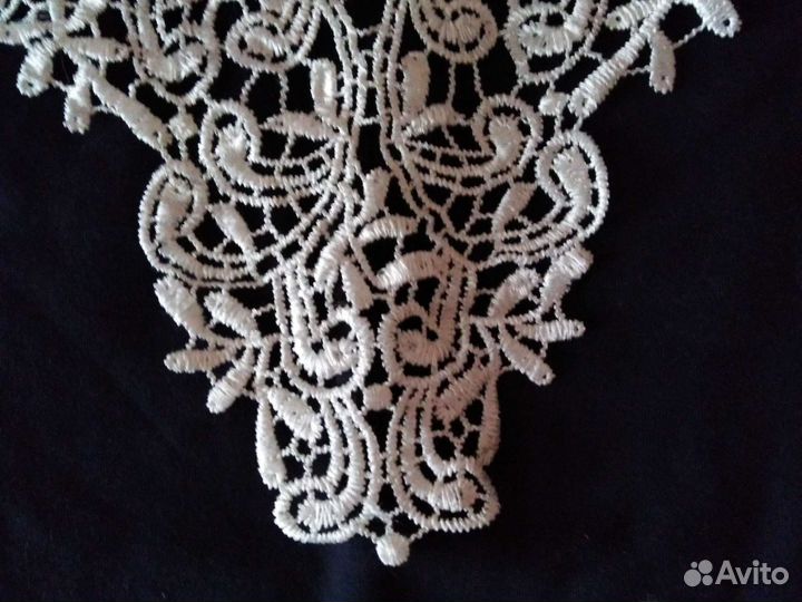 Кружевная вставка - воротник