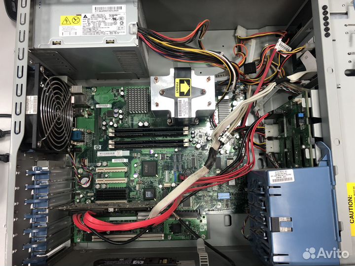 Cервер HP ProLiant ML310 G5 Server