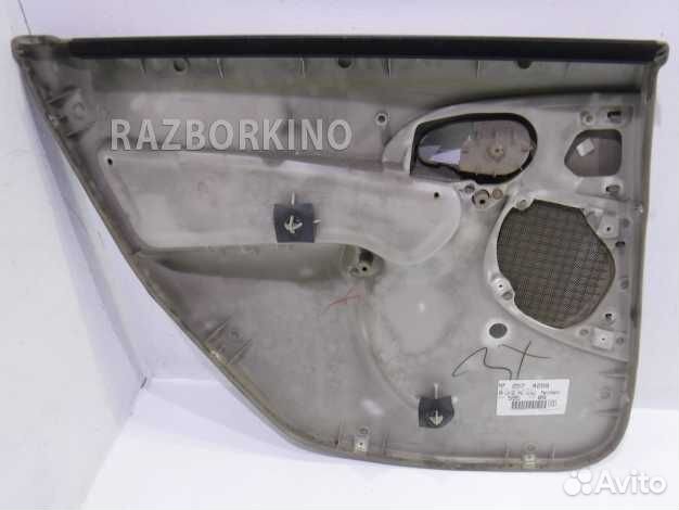 Обшивка (дверная карта) двери задней правой