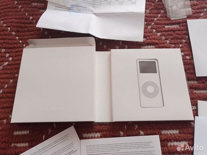 Mp3 плеер Apple iPod Nano 4gb первого поколения