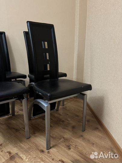 Стулья 4 штуки
