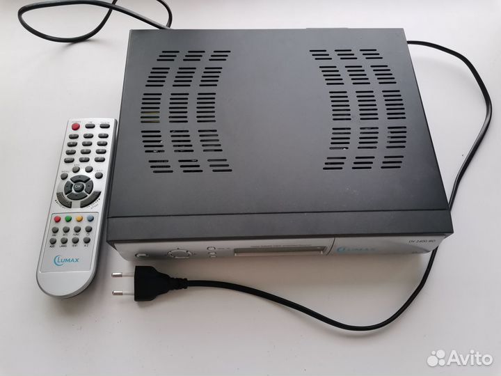 Ресивер Lumax DV 2400 IRD
