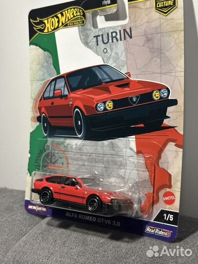 Hot Wheels Premium Alfa romeo GTV6 3.0