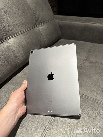 iPad Pro 12’9 512 gb (3-го поколения)