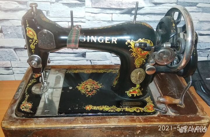 Швейная машина Singer