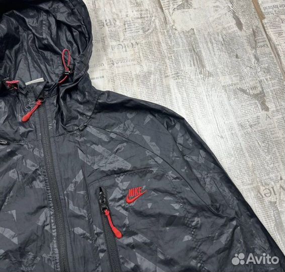 Ветровка Nike
