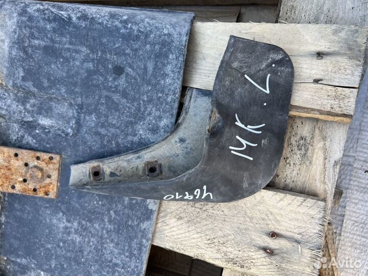 Брызговик задний левый Geely MK 2008-2015