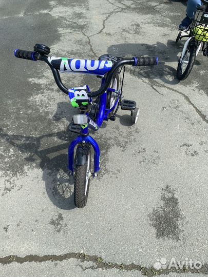 Детский велосипед четырехколесный