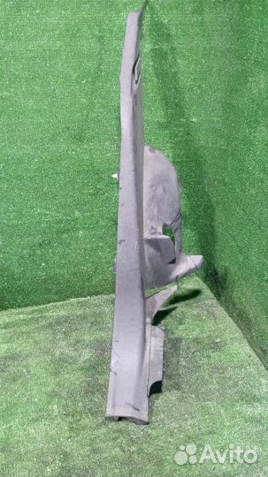 Накладка стойки задней правой Opel Astra