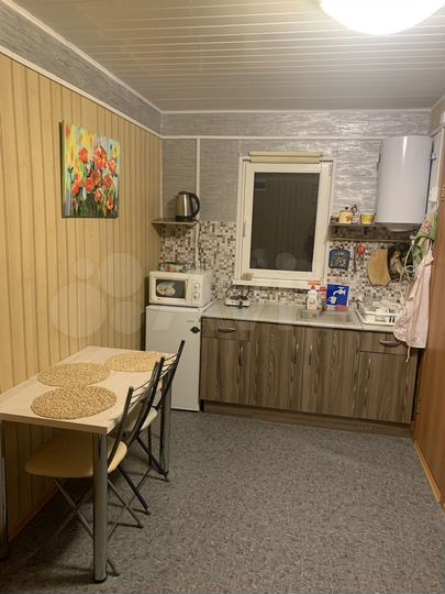 Дом 18 м² на участке 7 сот.