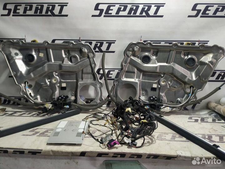 Комплект электрошторок пассажиров задний Audi A8