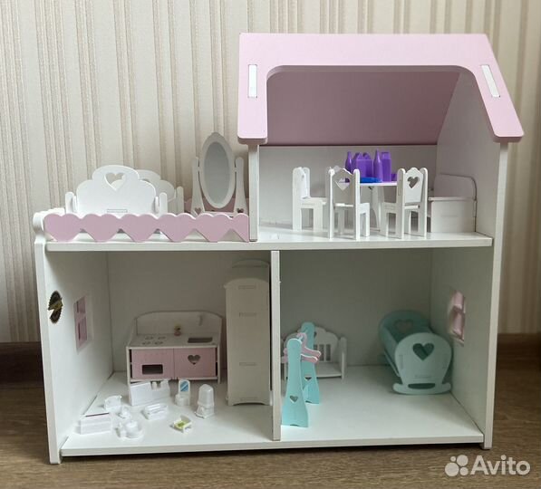 Домик с мебелью