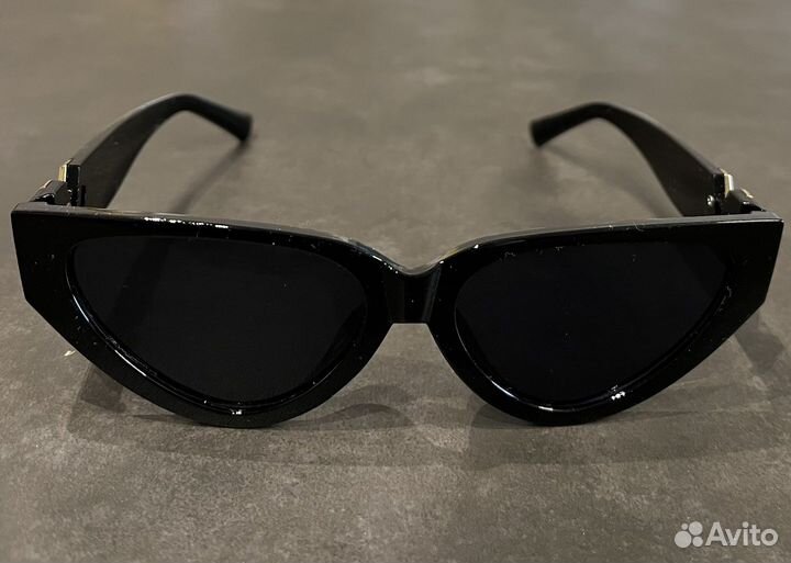 Солнцезащитные очки