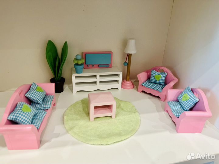 Домик стеллаж для кукол 120х70