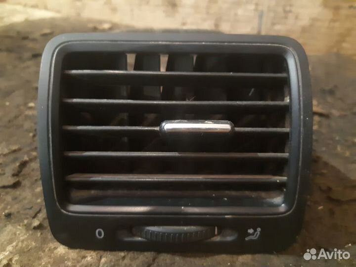 Воздуховод печки Volkswagen Jetta 5