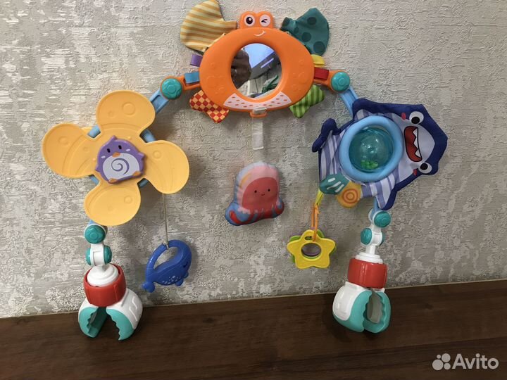 Развивающие игрушки для малышей до года