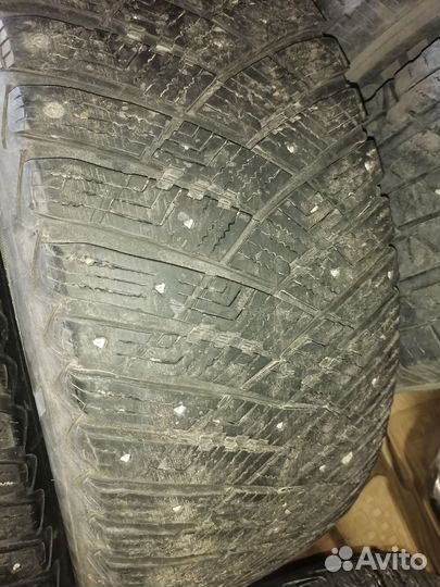 Goodyear Ultragrip Ice Arctic 265/60 R18 195J