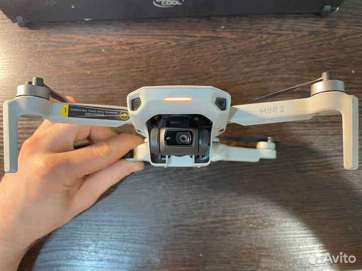 Квадрокоптер DJI Mini 2