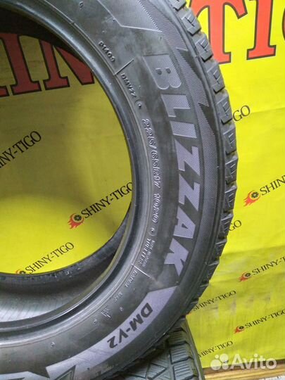 Bridgestone Blizzak DM-V2 225/65 R17 102Q