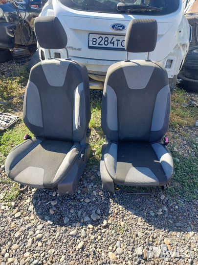 Сиденья на Ford focus 3
