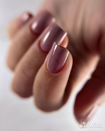 Модель на маникюр анапа