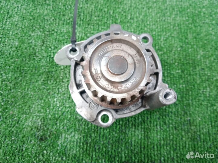 Водяной насос (помпа) VAG