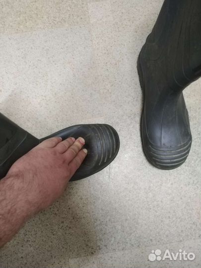 Резиновые сапоги