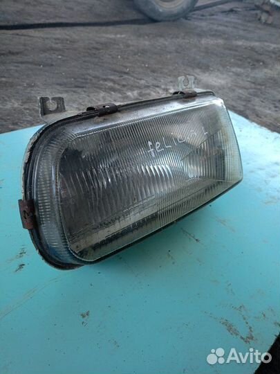 Фара левая Skoda Felicia