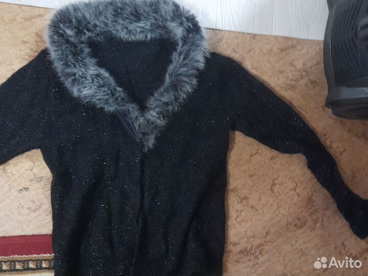 Отдам бесплатно мешок вещей женских 46-48 размер