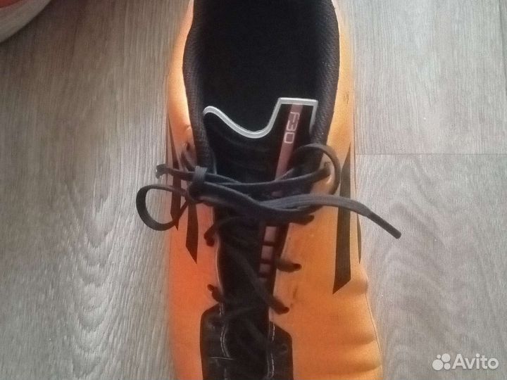 Футзалки adidas