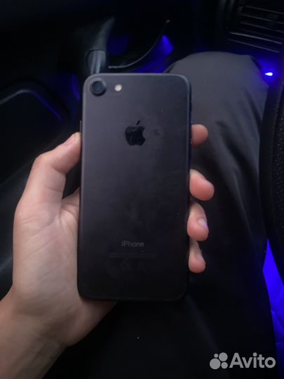 iPhone 7, 32 ГБ