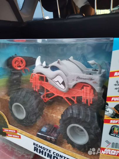 Машина Hot Wheels PY Monst Trucks Rhinomite 63684