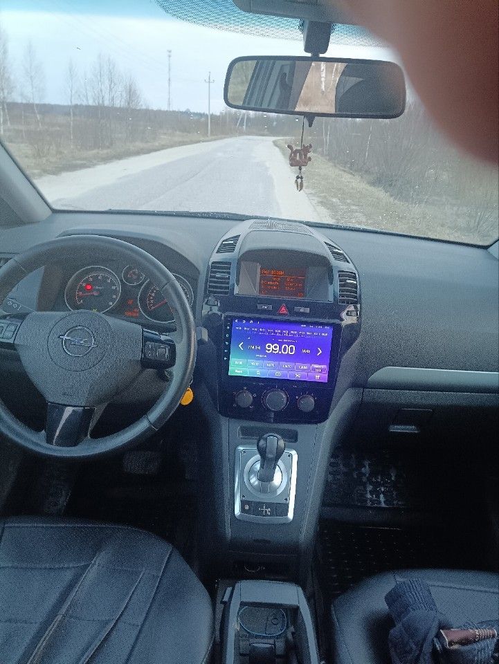 Opel Zafira: фото владельца