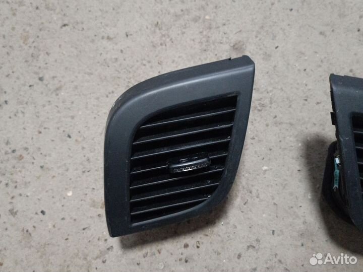 Дефлектор воздушный hyundai solaris 1 левый правый