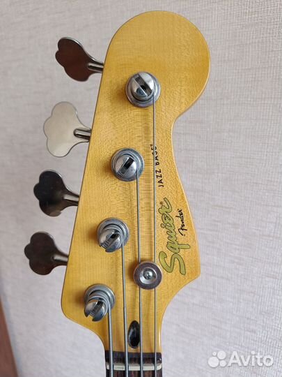 Squier Classic Vibe Jazz Bass 60s