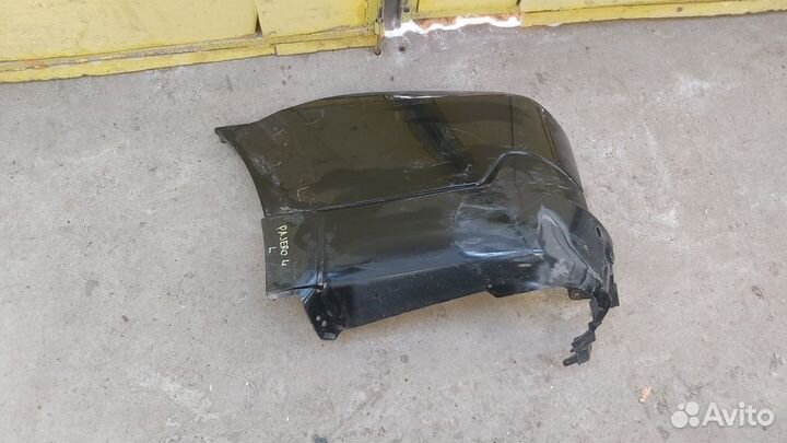 Задний бампер левая часть Mitsubishi Pajero с 2011