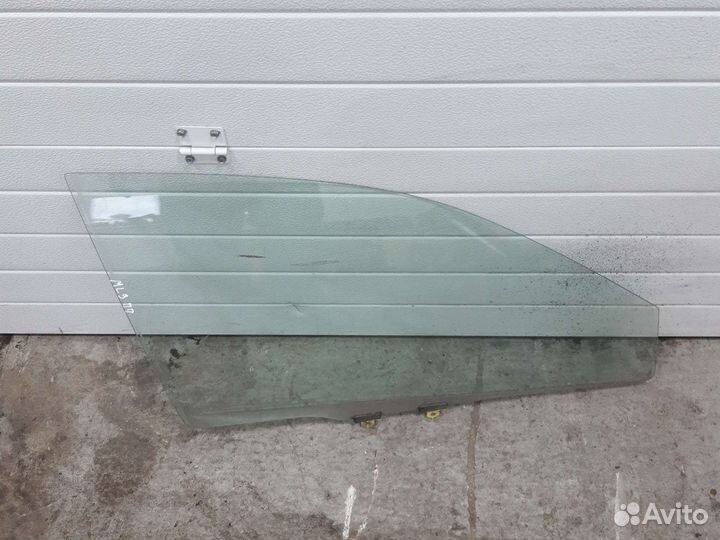 Стекло переднее mitsubishi lancer 9