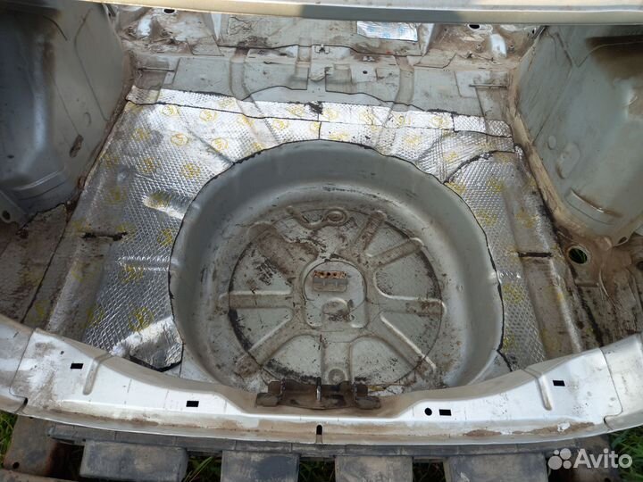 Панель кузова задняя Ford Focus 2 седан, дорестайл