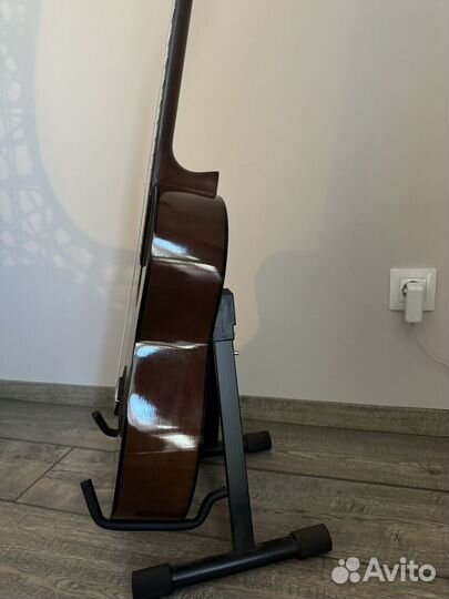 Классическая гитара yamaha