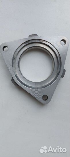 Крышка подшипника привода пер. моста 2121 автоваз
