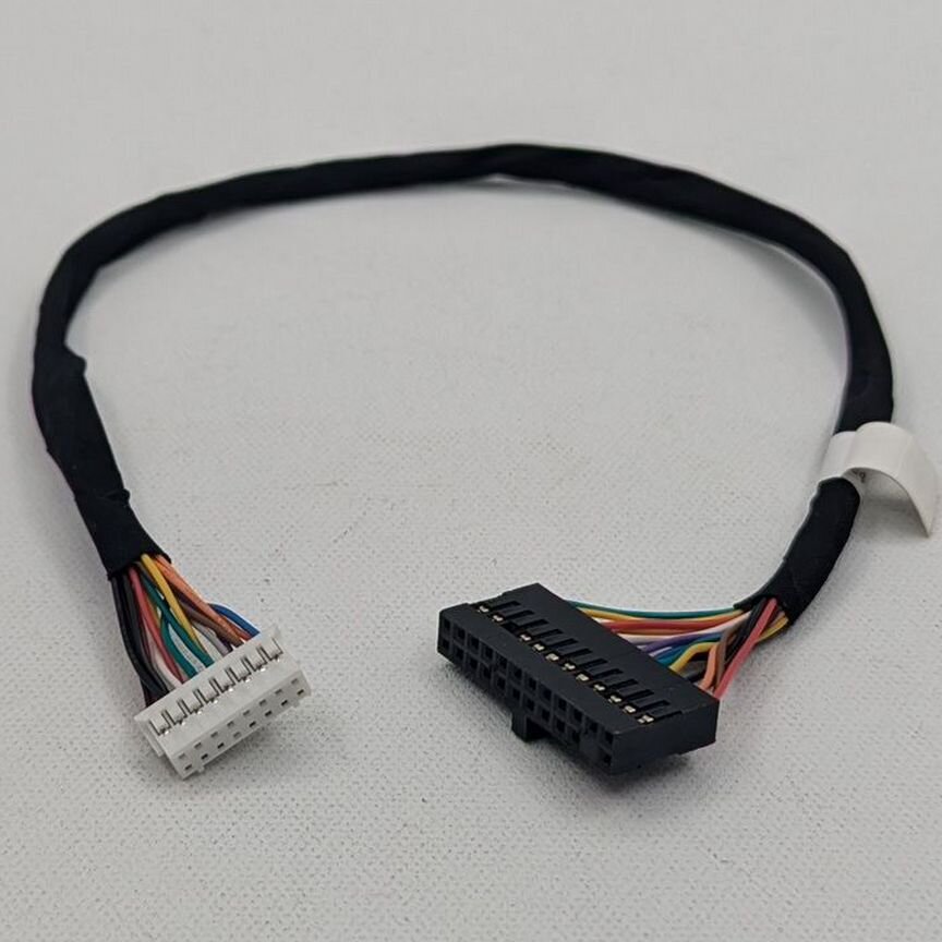 [03X3831] Кабель Lenovo 290, 570 Mm, Sas, Sata, Gen