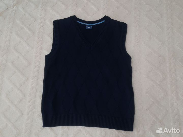 Жилетка школьная для мальчика 134 синяя