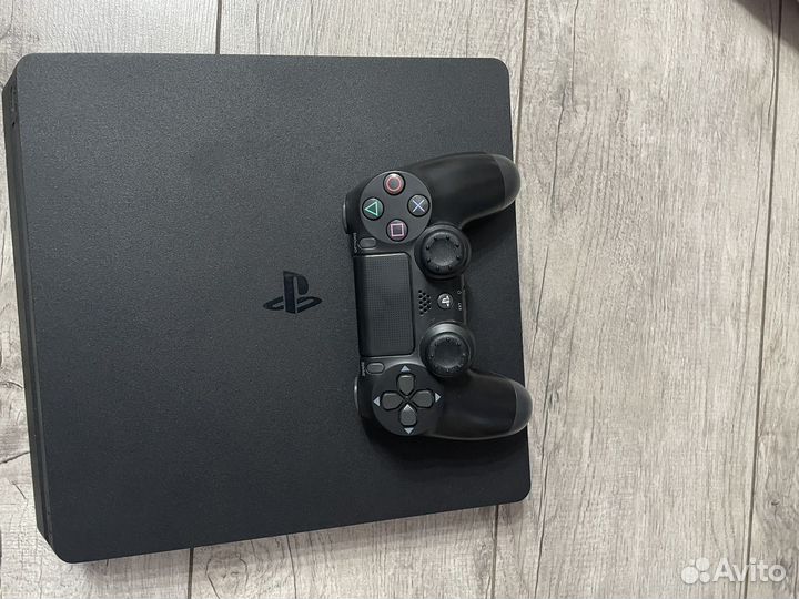 Sony PS4 на 1TB +много игр