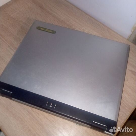 Ноутбук на запчасти