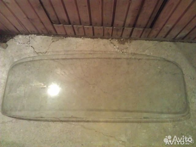 Заднее стекло газ 21