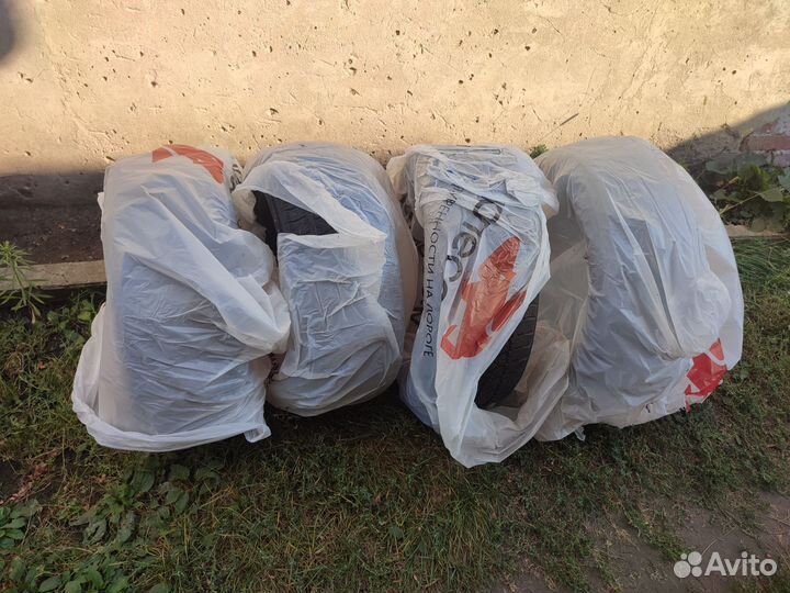 DoubleStar DW02 225/50 R17